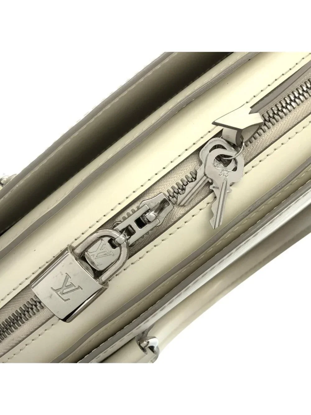 Louis Vuitton Epi Pont Neuf PM